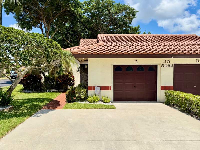 3 bedroom Villa at 5462 Palm Springs Lane #A, Palm Chase Condo, Boynton Beach — photo 2
