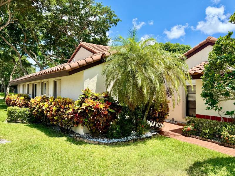 3 bedroom Villa at 5462 Palm Springs Lane #A, Palm Chase Condo, Boynton Beach — photo 3