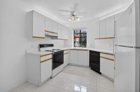 5187 Europa Drive #F, Boynton Beach FL - photo 10 of 66