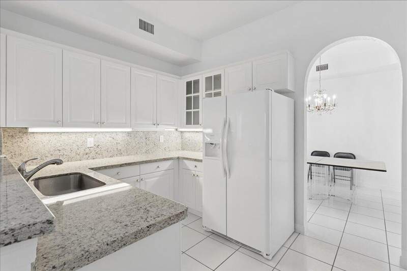 2 bedroom Condominium at 7937 Exeter Circle #102, Kings Point - Exeter, Tamarac — photo 5