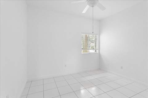 7937 Exeter Circle #102, Tamarac FL - photo 17 of 29