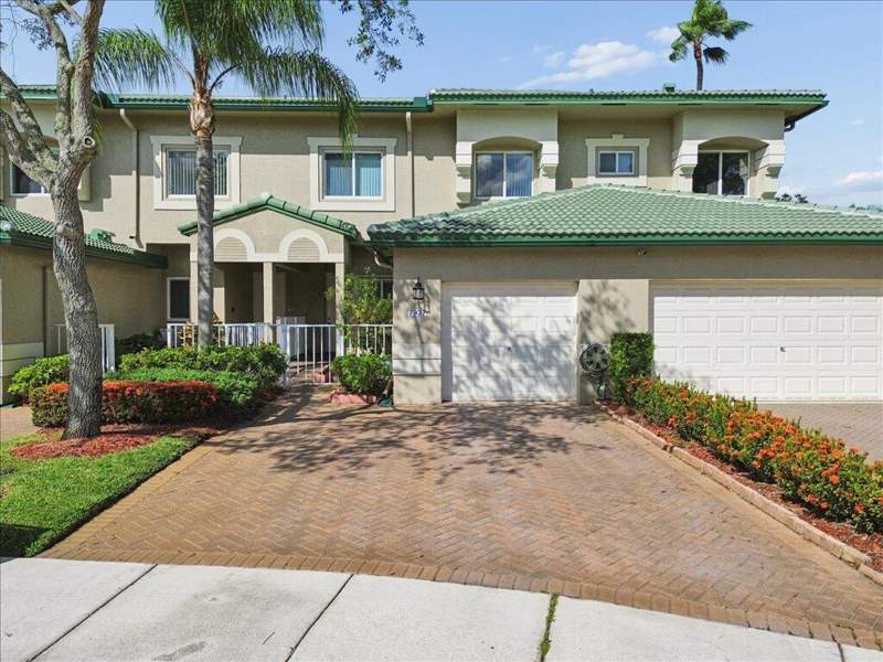 2 bedroom Condominium at 7937 Exeter Circle #102, Kings Point - Exeter, Tamarac — photo 2