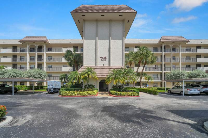 2 bedroom Condominium at 9165 SW 14th Street #1204, Patios Of Boca Barwood Condo, Boca Raton — photo 2