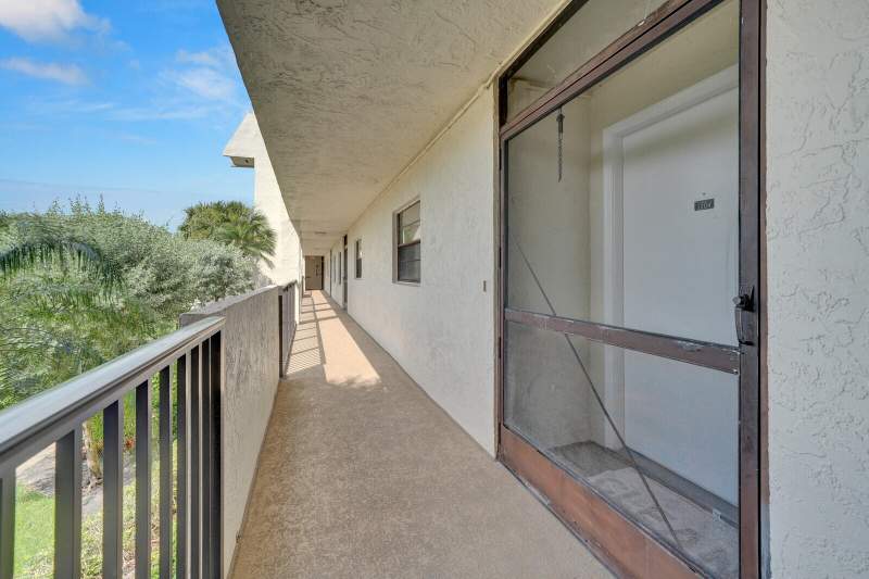 2 bedroom Condominium at 9165 SW 14th Street #1204, Patios Of Boca Barwood Condo, Boca Raton — photo 3