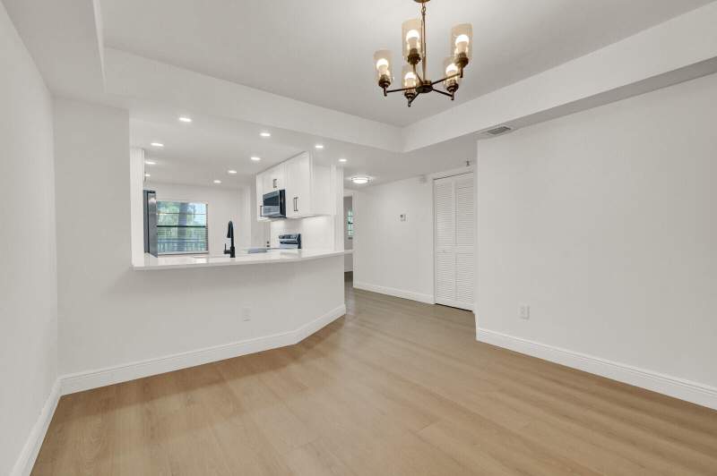 2 bedroom Condominium at 9165 SW 14th Street #1204, Patios Of Boca Barwood Condo, Boca Raton — photo 5