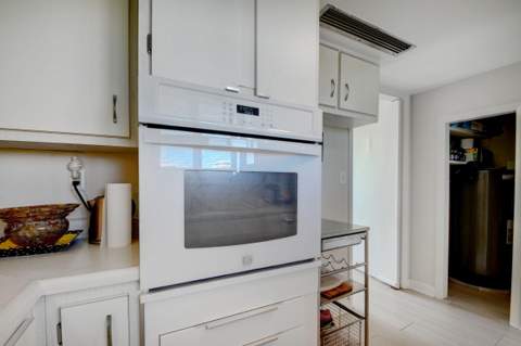 2505 S Ocean Boulevard #403, Palm Beach FL - photo 13 of 49