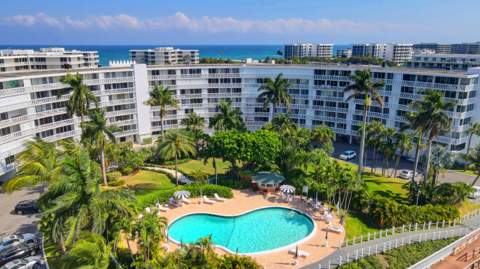 2505 S Ocean Boulevard #403, Palm Beach FL - photo 20 of 49