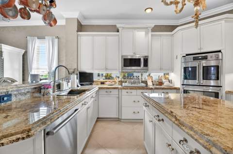 611 Edgebrook Lane, Royal Palm Beach FL - photo 15 of 109