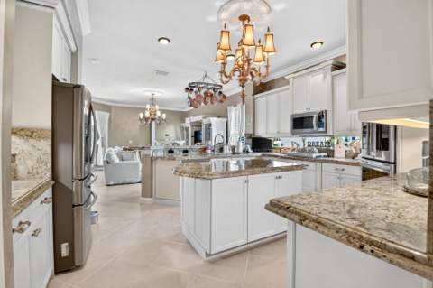 611 Edgebrook Lane, Royal Palm Beach FL - photo 16 of 109
