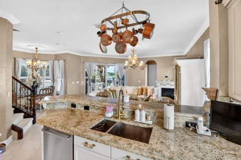 611 Edgebrook Lane, Royal Palm Beach FL - photo 22 of 109