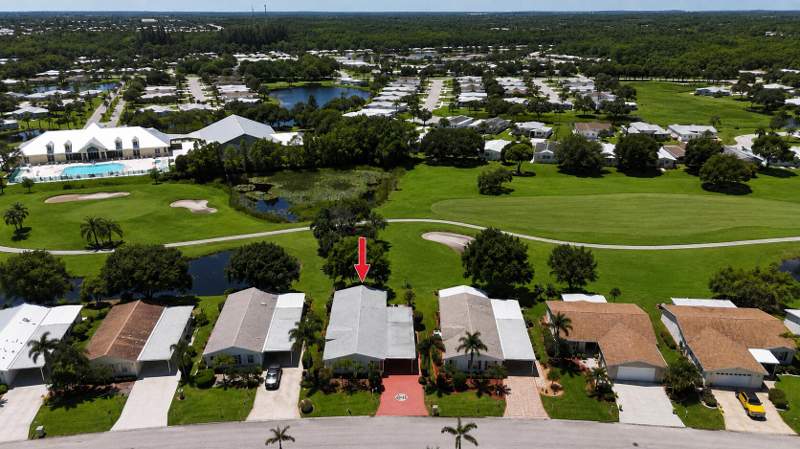 3 bedroom Manufactured Home at 7809 McClintock Way, Fairways At Savanna Club Replat No 1, Port St. Lucie — photo 5