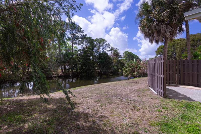3 bedroom Condominium at 202 Sparrow Drive #1, Cloister Pointe , Royal Palm Beach — photo 2
