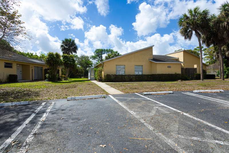 3 bedroom Condominium at 202 Sparrow Drive #1, Cloister Pointe , Royal Palm Beach — photo 3