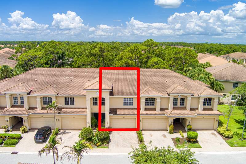 3 bedroom Townhouse at 135 SW Walking Path, Whitemarsh Reserve, Stuart — photo 2
