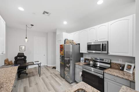 135 SW Walking Path, Stuart FL - photo 16 of 38