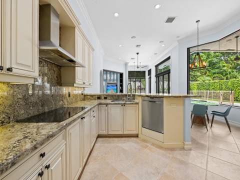 10800 Blue Palm Street, Plantation FL - photo 14 of 55