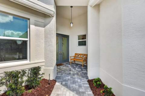 11758 SW Coral Cove Parkway, Port St. Lucie FL - photo 8 of 133