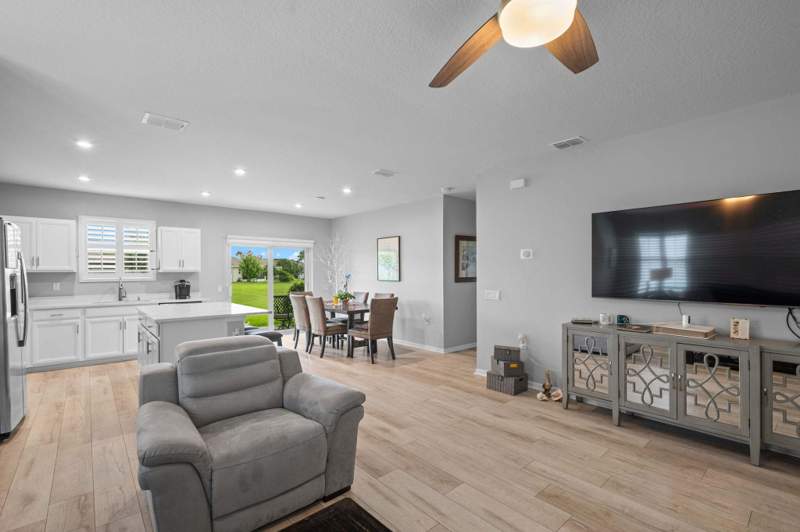 3 bedroom Single Family Residence at 3833 Lancove Way, Carriage Pointe Estates Replat, Fort Pierce — photo 5