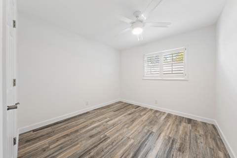 19144 SE Arnold Drive, Tequesta FL - photo 12 of 34