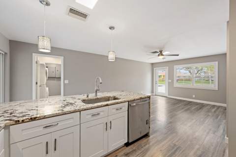 19144 SE Arnold Drive, Tequesta FL - photo 7 of 34
