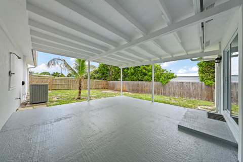 19144 SE Arnold Drive, Tequesta FL - photo 21 of 34