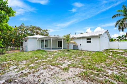 19144 SE Arnold Drive, Tequesta FL - photo 24 of 34
