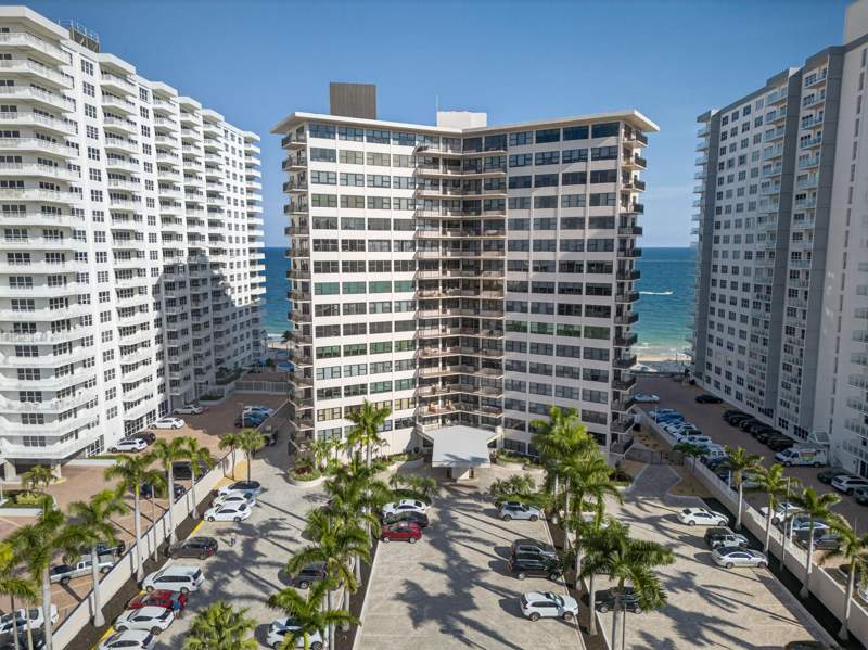 1 bedroom Condominium at 3800 Galt Ocean Drive #105, Galt Ocean Club Condo, Fort Lauderdale — photo 2