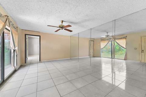 2423 24th Lane, Greenacres FL - photo 10 of 19