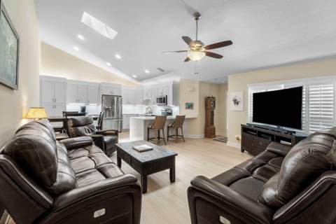 12584 Woodmill Drive, Palm Beach Gardens FL - photo 8 of 39