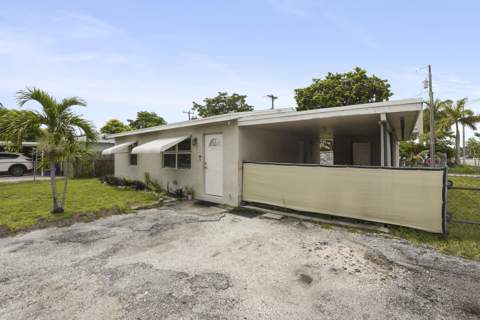 3231 Vassallo Avenue, Palm Springs FL - photo 19 of 25