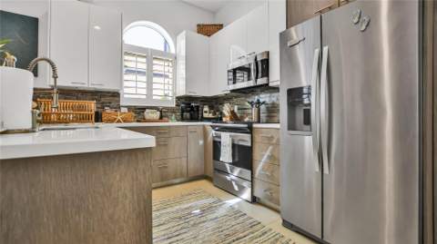 816 NE 7th Street, Fort Lauderdale FL - photo 10 of 42