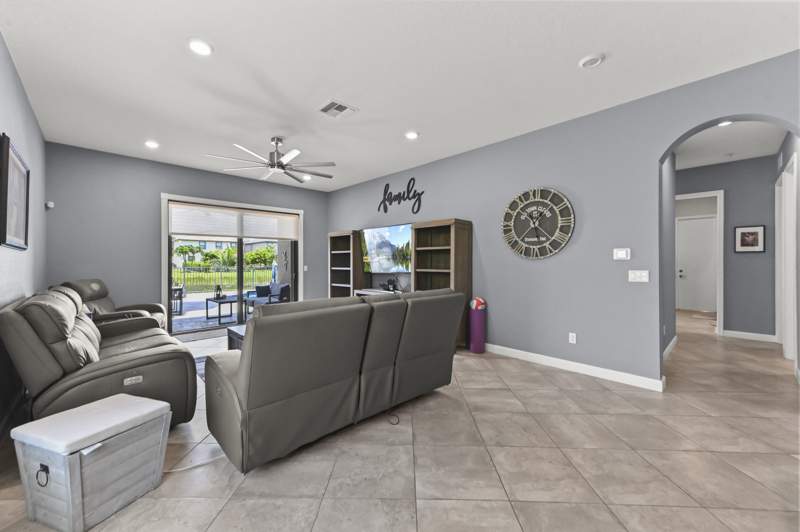 3 bedroom Single Family Residence at 7213 Sandgrace Lane, Silverwood Estates, Lake Worth — photo 5