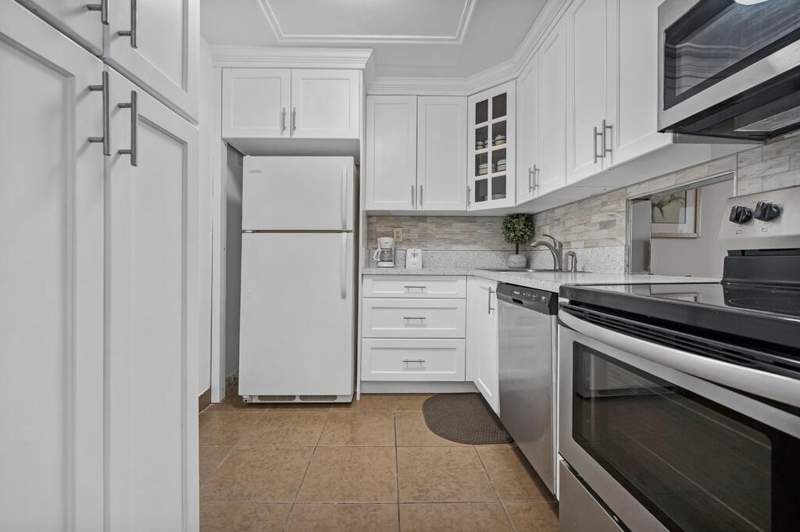 1 bedroom Condominium at 8280 SW 24th Street #7210, Oakbrook IV V Vi Vii Condo, North Lauderdale — photo 3