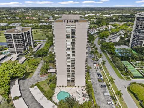 2425 Presidential Way #1006, West Palm Beach FL - photo 9 of 22