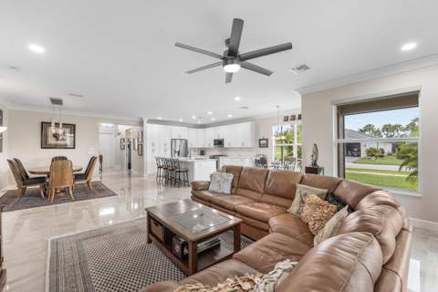 12200 SW Sandpiper Way, Port St. Lucie FL - photo 14 of 47
