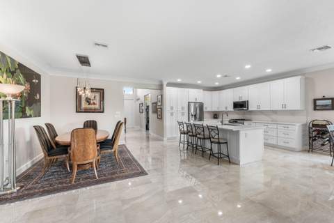 12200 SW Sandpiper Way, Port St. Lucie FL - photo 13 of 47