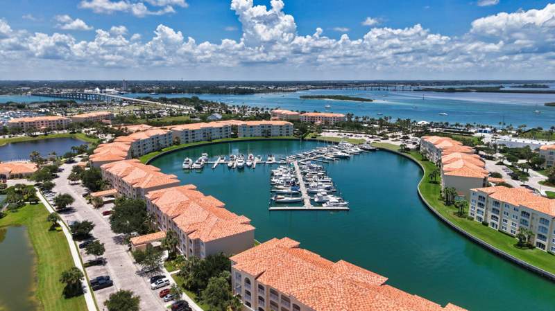 2 bedroom Condominium at 17 Harbour Isle Drive #Ph03, Harbour Isle At Hutchinson Island West, A Condominium, Hutchinson Island — photo 3