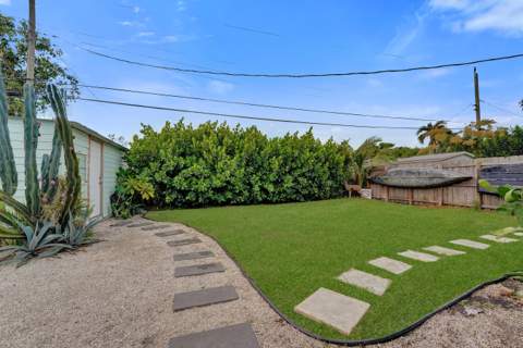 180 NW 48th Court, Oakland Park FL - photo 15 of 33