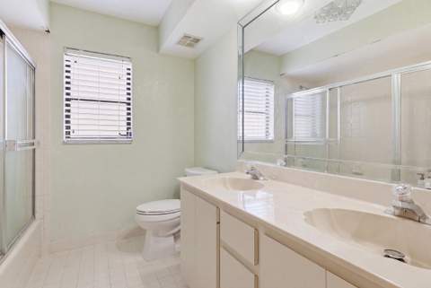 700 NW 102nd Way, Plantation FL - photo 20 of 30