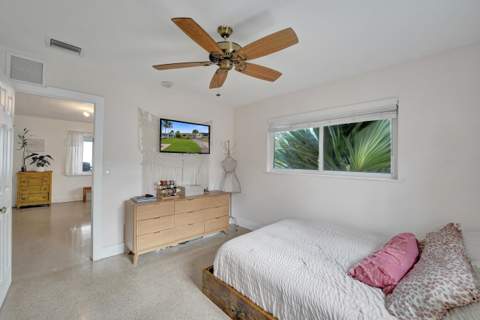 180 NW 48th Court, Oakland Park FL - photo 24 of 33