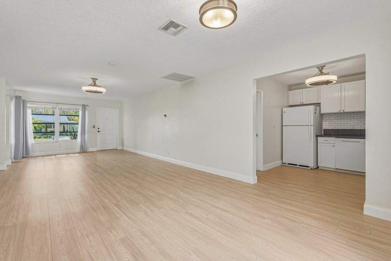 3 bedroom Single Family Residence at 254 SW 6th Street, Dania Heights Add, Dania Beach — photo 3
