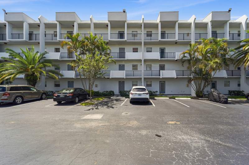 2 bedroom Condominium at 3000 E Sunrise Lakes Drive #223, Quail Run Of Sunrise, Sunrise — photo 3