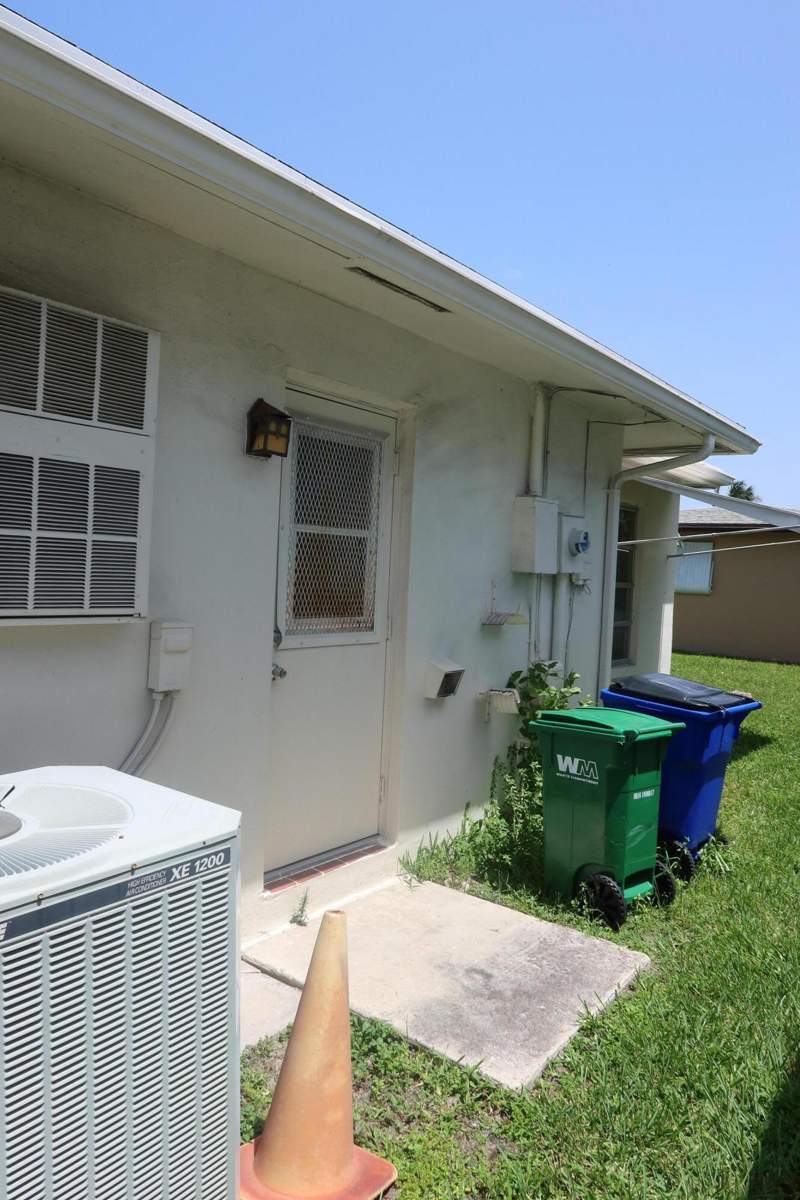 2 bedroom Single Family Residence at 6920 NW 17th Street, Paradise Gardens Sec 3, Margate — photo 5