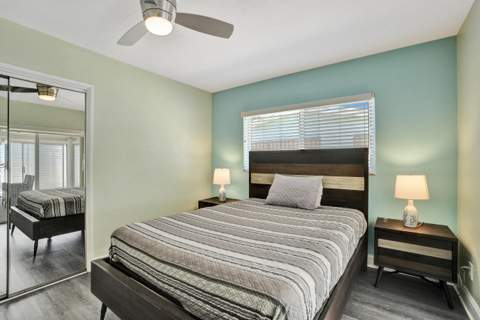230 NE 45th Street, Oakland Park FL - photo 13 of 26