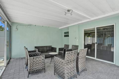 230 NE 45th Street, Oakland Park FL - photo 16 of 26