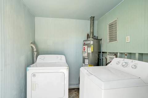 230 NE 45th Street, Oakland Park FL - photo 18 of 26