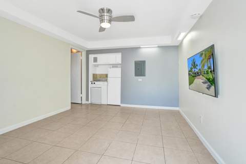 230 NE 45th Street, Oakland Park FL - photo 20 of 26