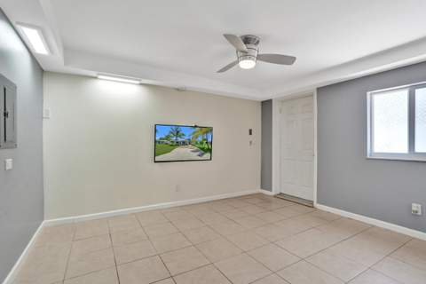 230 NE 45th Street, Oakland Park FL - photo 22 of 26