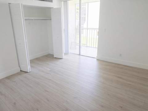 801 Three Islands Boulevard #209, Hallandale Beach FL - photo 15 of 27