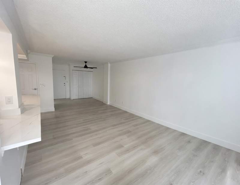 2 bedroom Condominium at 801 Three Islands Boulevard #209, Desoto Park Condo, Hallandale Beach — photo 5